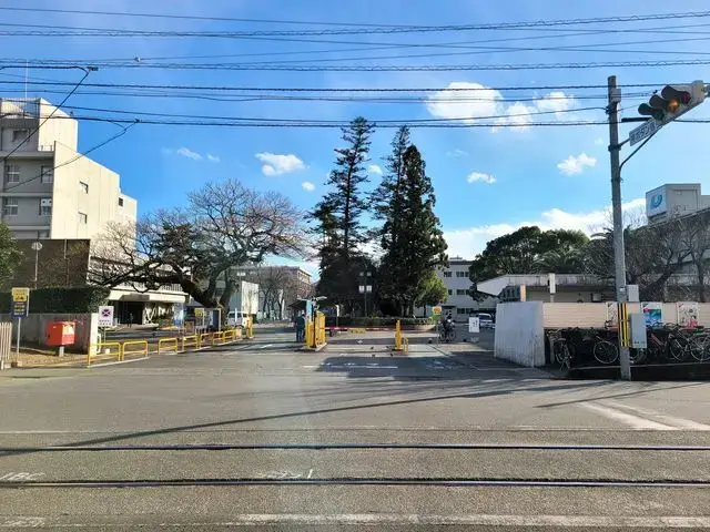 高知大学・朝倉キャンパスの正門